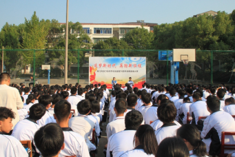 經(jīng)典朗誦追夢時(shí)代，七十周年再踏征程